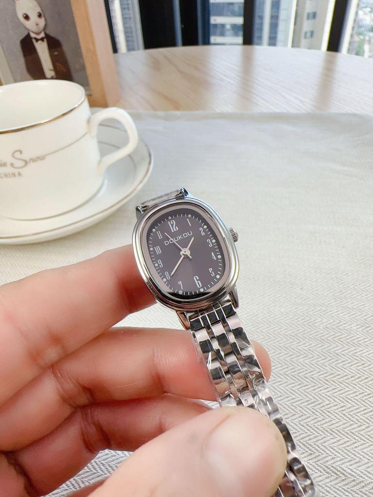 Женские минималистичные кварцевые часы с эллиптическим циферблатом и цифровыми метками, стальной браслет, маленькие наручные часы