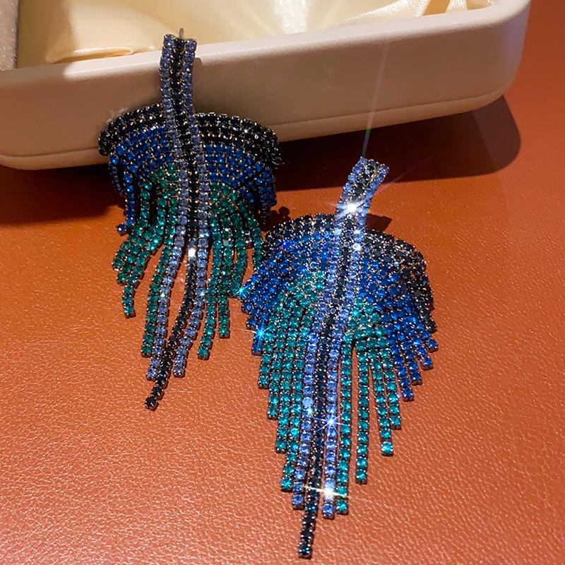 Винтажные серьги-капли с жемчугом и бриллиантовой инкрустацией - Ретро-стиль, Легкая роскошь, Высококачественный дизайн