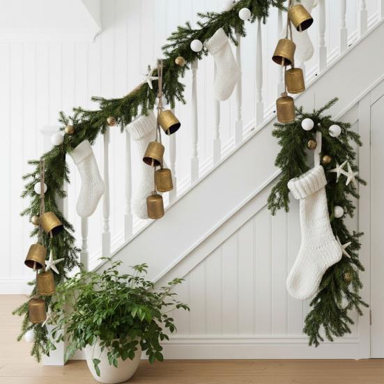 Shabby Chic Metal Cow Bell Hanging Decoration Rustic Vintage Cluster Bell On Rope Home Christmas Party Wall Hanging Decorative Jingle Bell