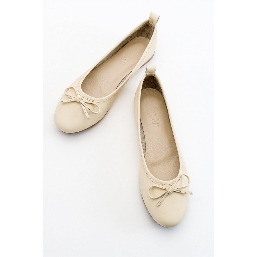 Женские повседневные туфли на плоской подошве из натуральной кожи