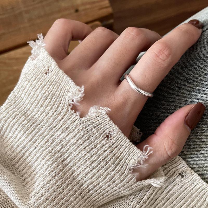 Trendy Minimalist Korean Vintage Stacking Rings for Women - Influencer-Approved Light Luxury Style.