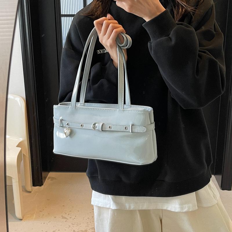 Сумка женская 2025 Новая модная фактурная сумка на плечо/подмышку Весенняя повседневная универсальная сумка-подушка для поездок