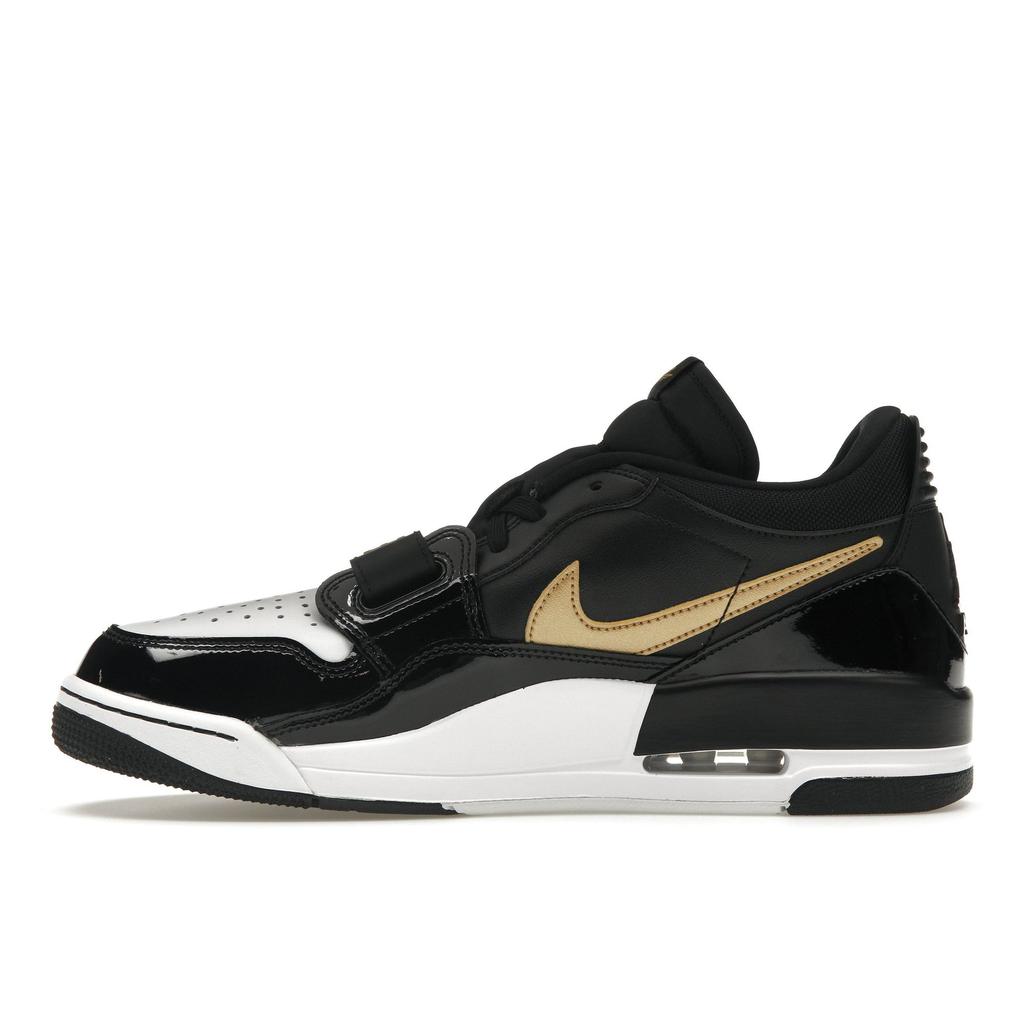 Кроссовки мужские Air Jordan Legacy 312 Low Черный Металлический Золотой Белый CD7069-071