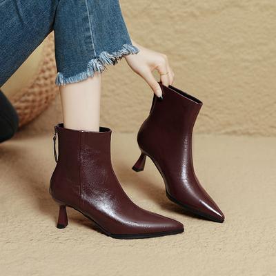 Остроносые короткие ботинки женские осень и зима 2025 новые женские ботинки белые туфли на высоком каблуке женские на тонком каблуке средней длины голенища французские короткие ботинки