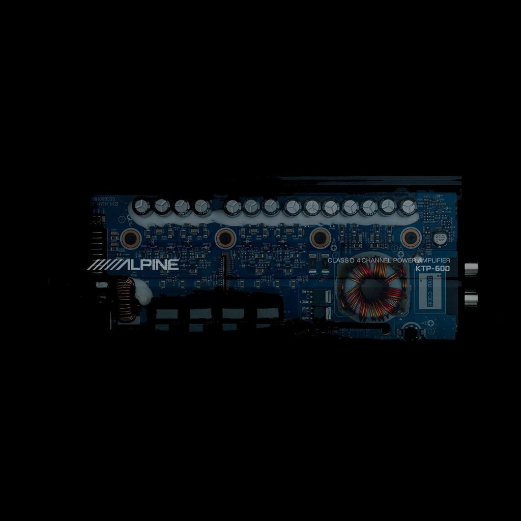 Цифровой усилитель мощности ALPINE KTP-600