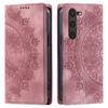 Для Samsung Galaxy S23+,S23,S22+,S22,S21 FE,S21,S21+ Кожаный чехол-книжка с тиснением Мандала, с магнитной застежкой