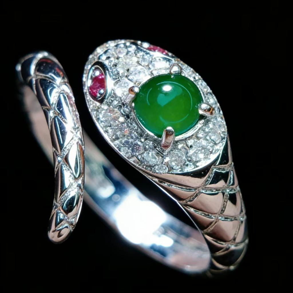 Yang Green Jade Spirit Snake Adjustable Women's Ring - Elegant Design, Versatile and Luxurious Jade Inlay.