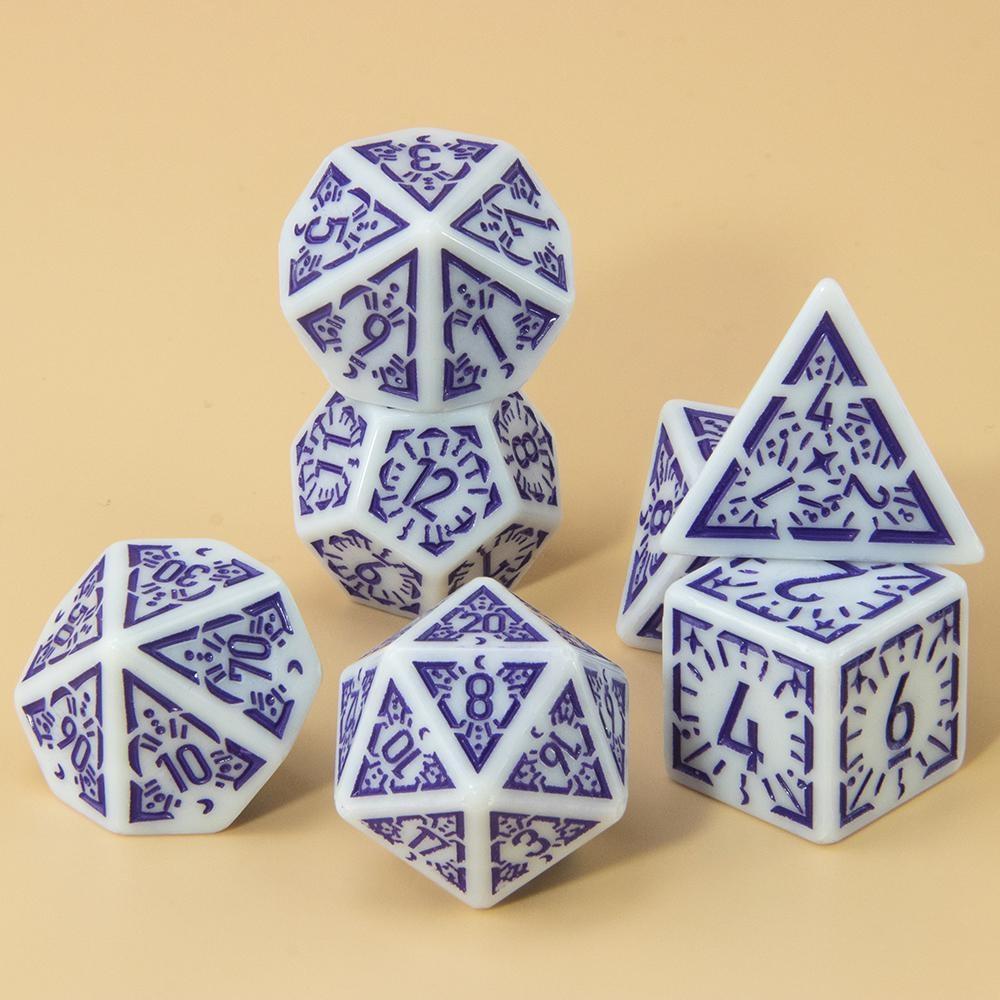 Набор многогранных кубиков DND, 7 шт. D4-D20, удивительные игровые кубики с гравировкой для сувенирных развлечений, ролевых игр, настольная игра