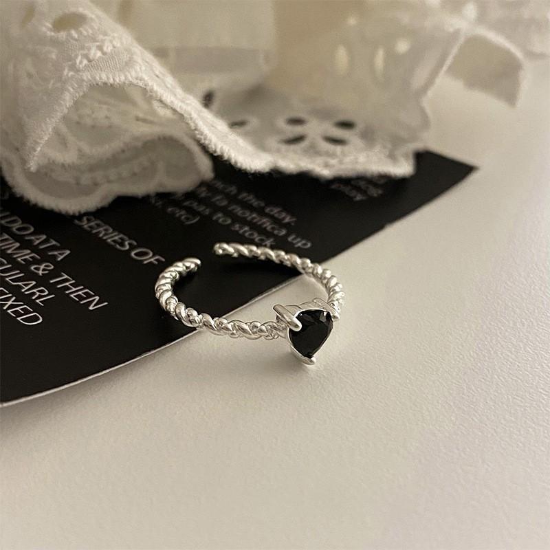 Sterling Chic 925 Silver Ring With Sparkly Zirconia Stones For Unique Womens Accessories