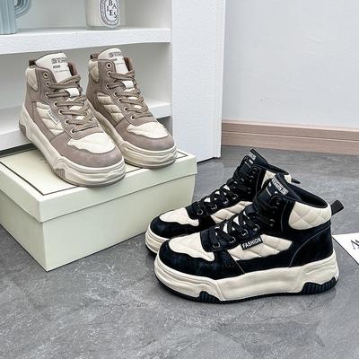 Осенние белые кроссовки с высоким верхом Новые женские студенческие кроссовки на платформе, увеличивающие рост, Спортивные кеды для скейтборда Повседневные