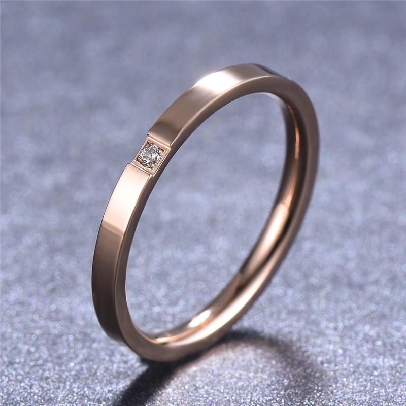 Медное кольцо со стеклянным камнем в цветах: серебро / розовое золото