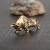 Mini Brass Wealth Bull Figurine Pendant Vintage Feng Shui Ornament Metal Animal Statue for Home Desktop Decoration Ornament