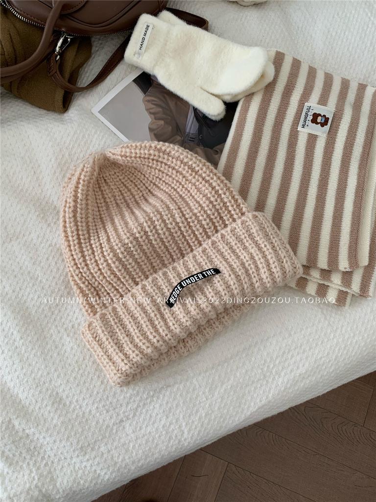 Мягкая и теплая женская акриловая вязаная шапка-бини, модная зимняя шапка с буквенным дизайном