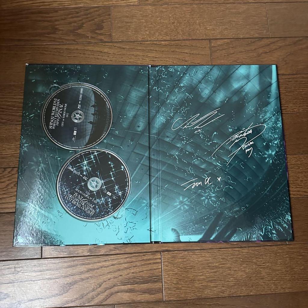 [USED] SHINee WORLD VI Tokyo Dome Blu-ray