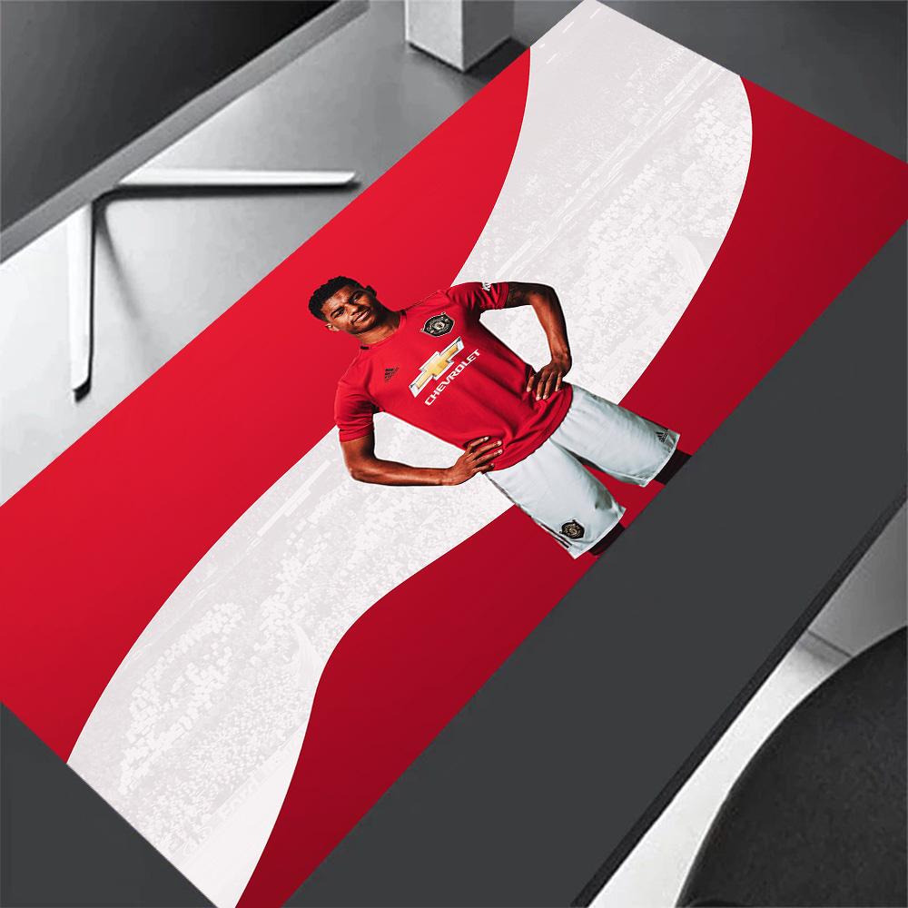 Man Player Celebration Large Mouse Pad Office Mouse Mats Desktop Mouse Pad Non-Slip Rubber Base Computer Decor Item Office Use