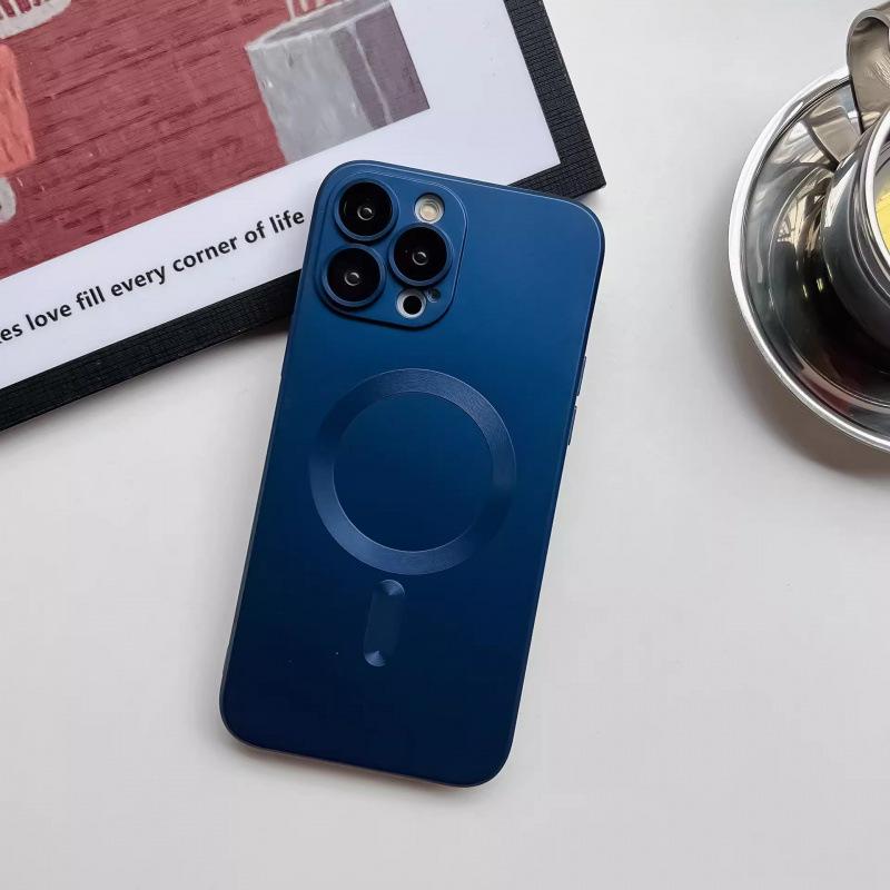 Чехол Apple 16 для iPhone 15 Pro Max: Силиконовая магнитная линза, Полное покрытие, Защита от падений