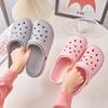 Модные дырчатые туфли женские летние ins однотонные простые девичьи сердечки легкие толстая подошва для улицы сумка на голову крутые шлепанцы
