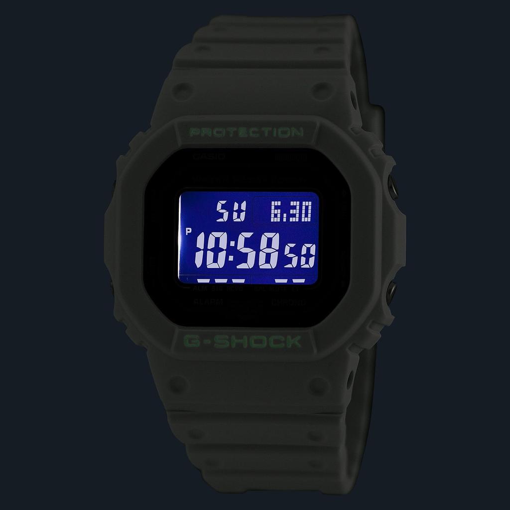 CASIO Watch World Smartphone Link White Black Overseas Model G-SHOCK Sci-fi Sci-Fi DW-B5600SF-7 Men's [Item]