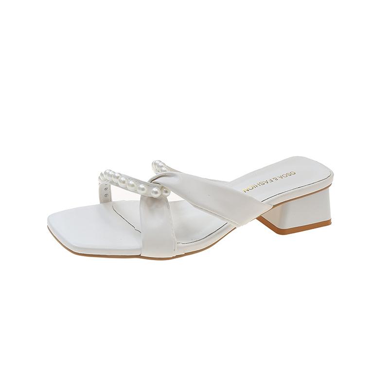 Босоножки лето 2025 новые жемчужные шлепанцы на низком каблуке модные универсальные в стиле феи летние на одной подошве