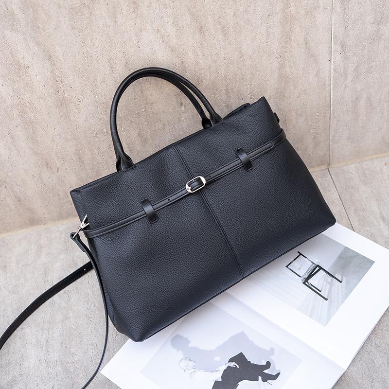 Винтажная кожаная женская сумка, новая вместительная сумка-платина для通勤, женская сумка через плечо, портативная сумка-тоут.