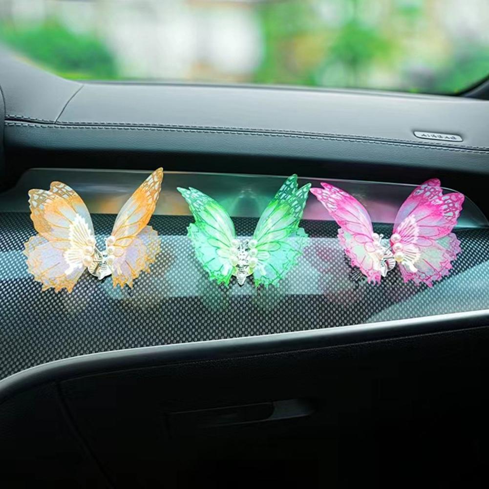 Crerative Moving Butterfly Car Air Outlet Perfume Decoration Clip Car Interior Aromatherapy Fresheners Diffuser Accessory