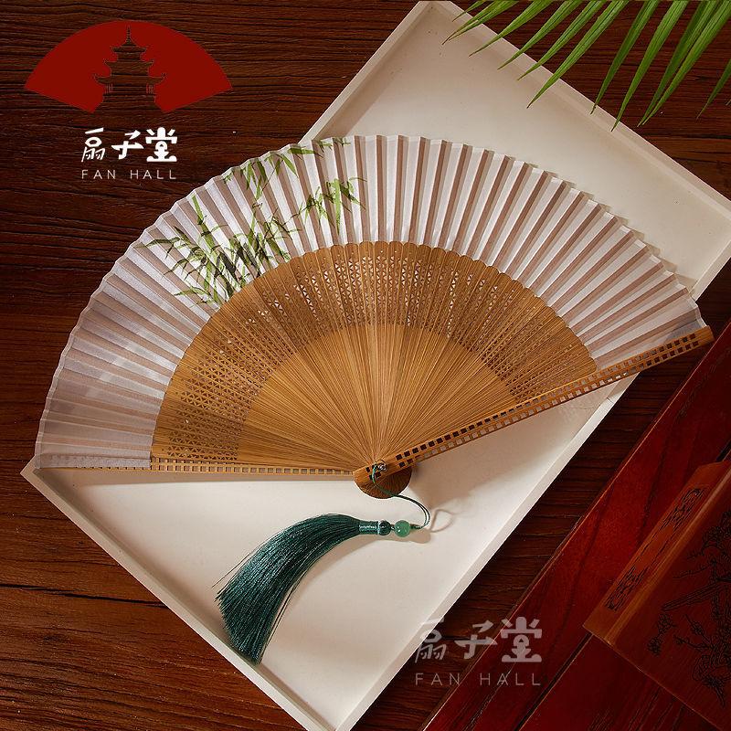 Fan Japanese Style and Fan Bamboo Handle Folding Fan Exquisite Folding Fan Ancient Style Send Small Tassel