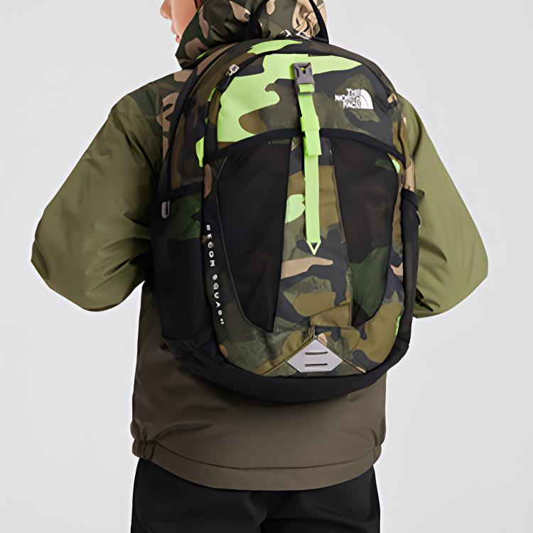 The North Face 17L Large Capacity Camouflage Print Backpack Unisex Backpacks Green 3G9E-61K