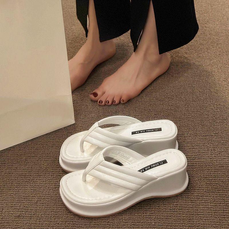 Интернет-знаменитости шлепанцы с перемычкой женские на толстой подошве маффин крутые тапочки женские летние новые модные инс тренд