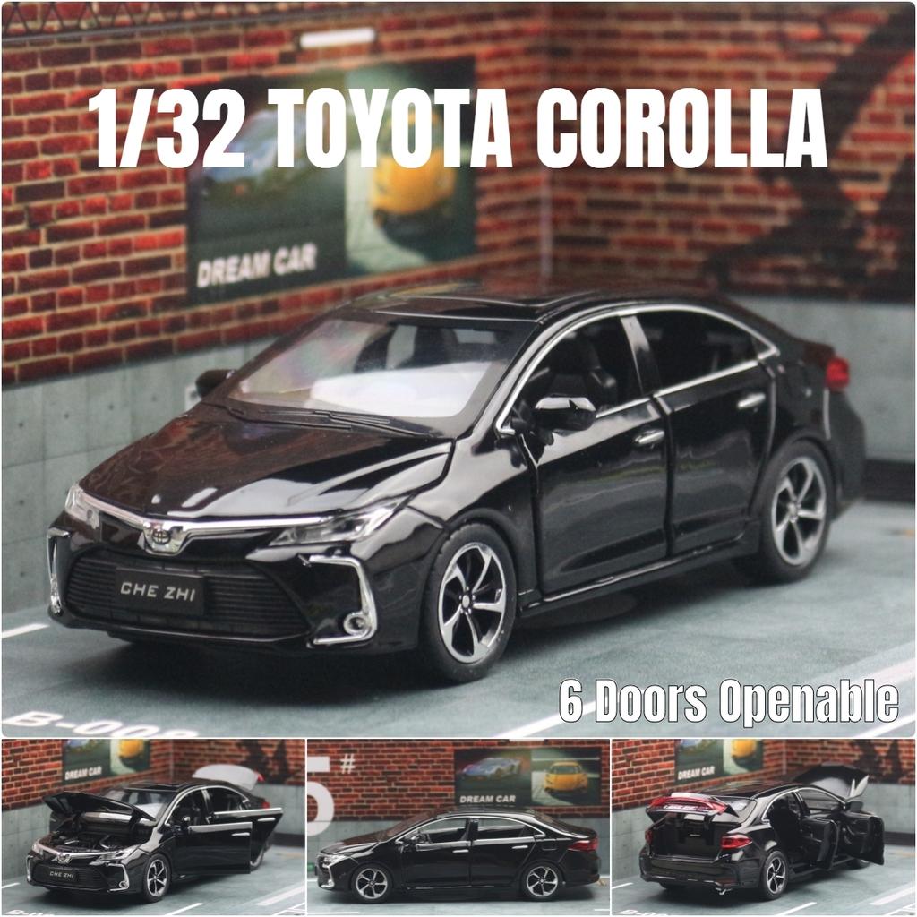 1/32 Toyota Corolla Hybrid Toy Car for Children Diecast Alloy Metal Miniature Model Pull Back Sound & Light Collection Gift Kid