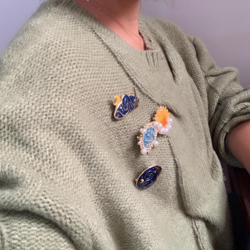 Ретро-эмалевая брошь в стиле Ван Гога: Аксессуар для корсажа с бриллиантами в виде абрикосового подсолнуха, солнца и луны