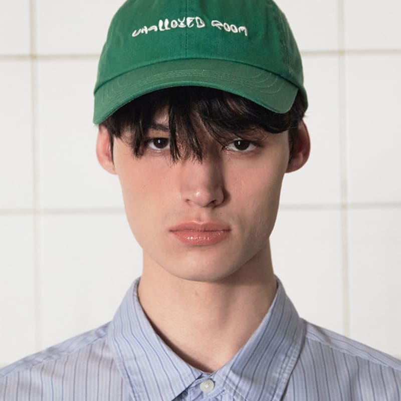 UNALLOYED UNALLOYED ROOM CAP / GREEN