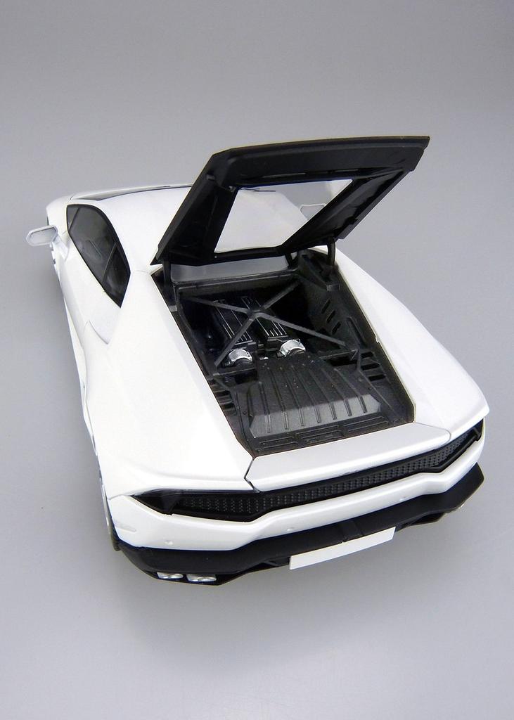 Aoshima Bunka Kyozaisha Super Car Series Lamborghini Huracan Plastic Model 1/24 No.4 LP610-4