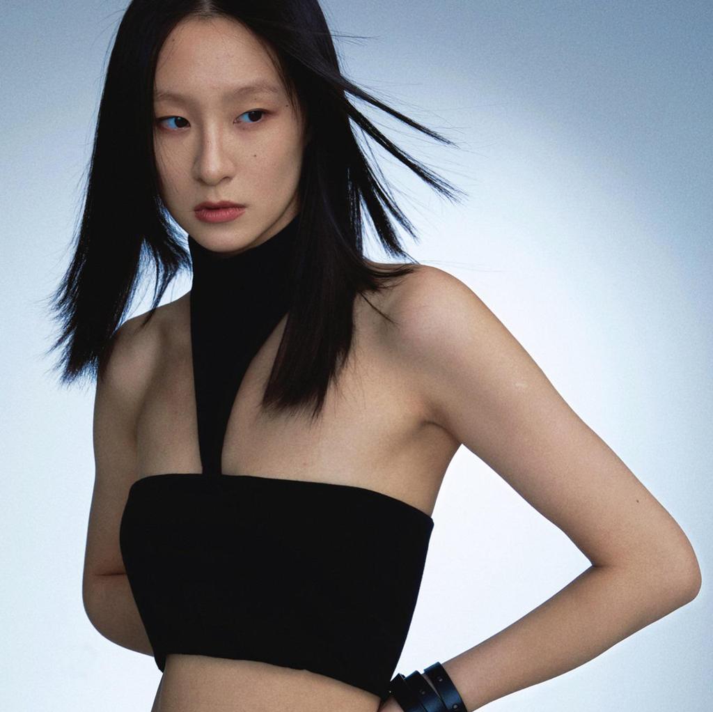 Женский спортивный бюстгальтер для йоги с круглым вырезом и накладкой на грудь — стильный, поддерживающий и модный для фитнеса