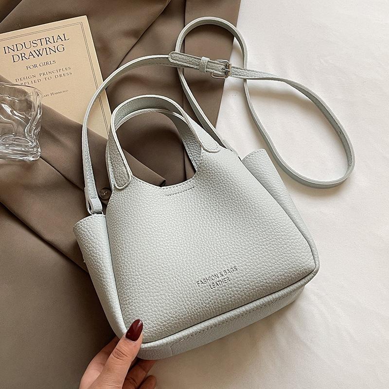 Trend Simple Casual High-end Lychee Pattern Portable Bucket Bag Niche Versatile Commute To Work Solid Color Messenger Bag