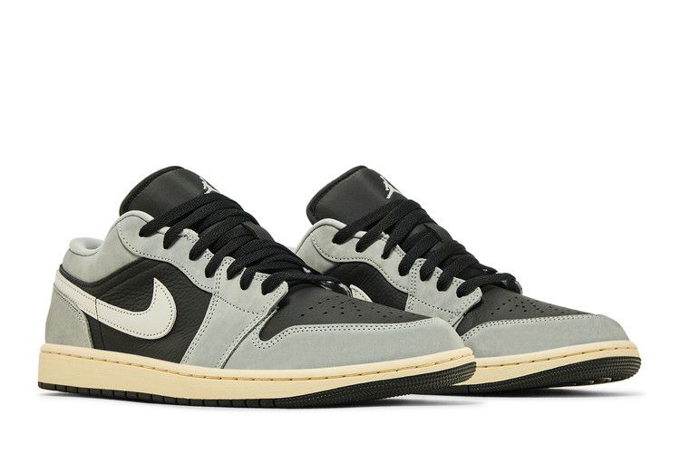 Jordan 1 Низкий Свет Дымчато-Серый Офф Нуар