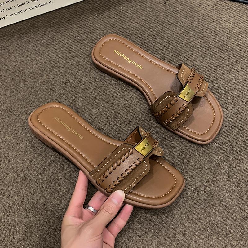 Сандалии уличные тапочки женские 2025 новые летние женские туфли нишевый дизайн чувство одна полоска французские балетки