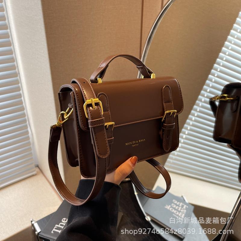 Fashion Popular Hand Carry Cambridge Small Bag Women's 2025 New Trendy French Niche Design Shoulder Messenger Bag