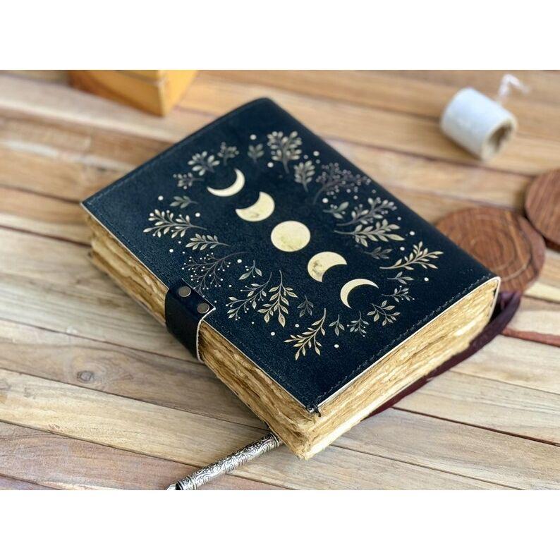 Sun Moon Leather Journal For Men Women 200 Page of Antique Hademade Decle Edge Pepar Leather Traveling Sketchbook For Men Women