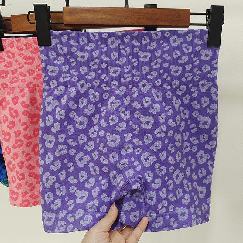 Персиковые шорты для йоги с леопардовым принтом и высокой талией - быстросохнущие, эластичные шорты для женщин
