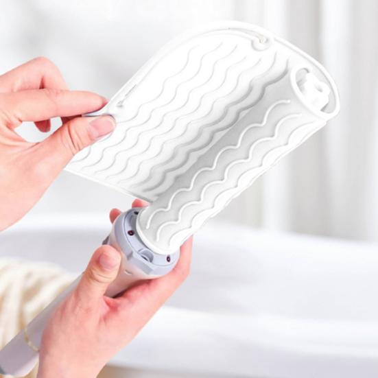 Curling Iron Heat Resistant Mat Anti-slip Silicone Rectangle Portable Flat Iron Hair Straightener Hair Travel Heat Pad Protector Cover