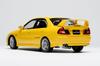 FREESTYLE MOTORHELIX Масштаб Mitsubishi Lancer Evolution EVO IV Одуванчиково-желтый Готовая модель M84006 1/18
