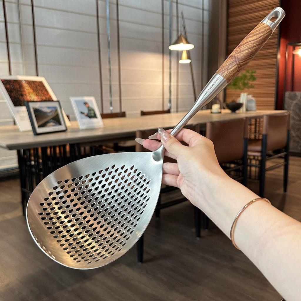 Кухонная ложка-дуршлаг из нержавеющей стали 304 с длинной ручкой для слива, лапши, жарки и приготовления рагу.
