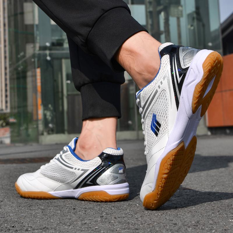 High Quality Shock Absorption Anti Skid Wear Resistant Fashion Sports Badminton Shoes Table Tennis Shoes Breathable Non Slip Sneakers