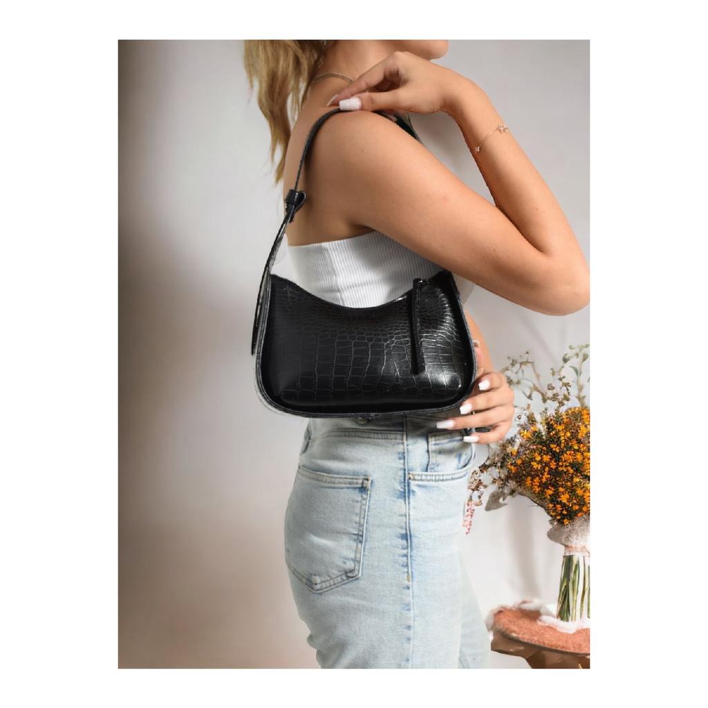 Women's Crocodile Patterned White Baguette Bag