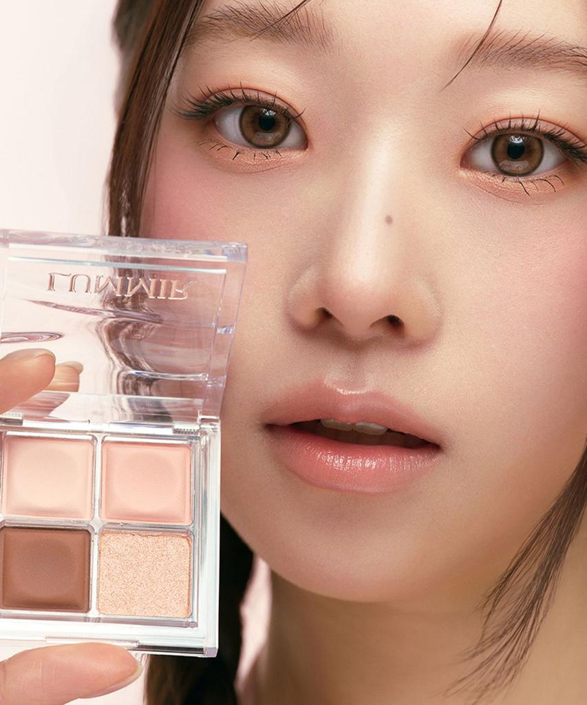 Touch On Eyes Shadow Palette