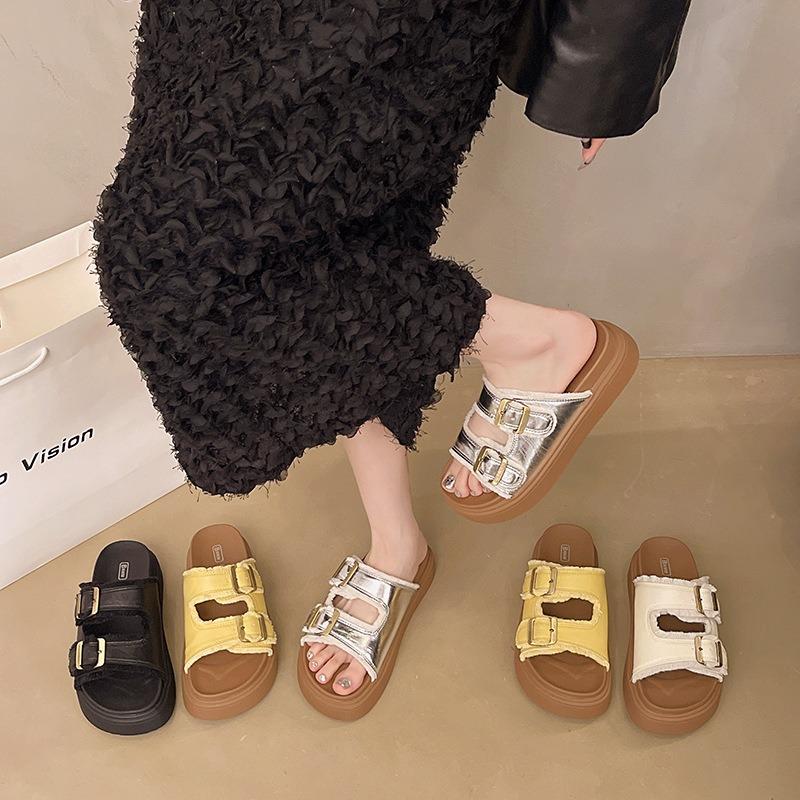 Thick-soled Slippers for Women's Summer Wear New High-end Beach Casual One-word Cool Slippers with Skirt Tide