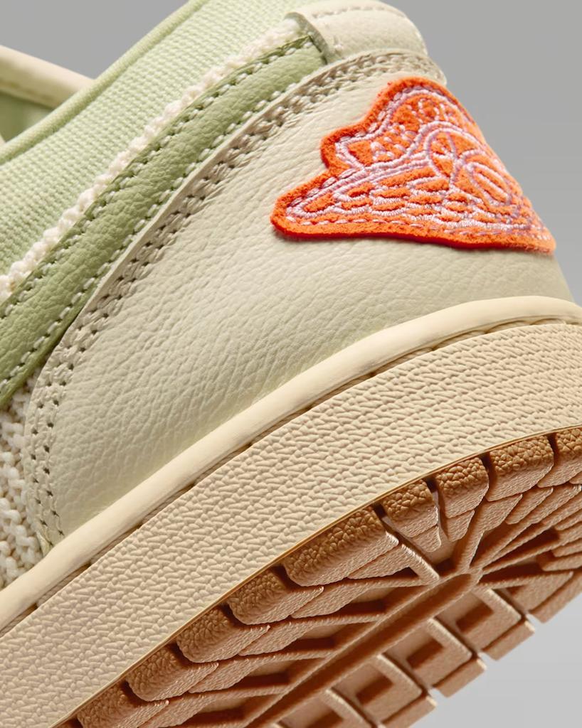 II0569-100 Nike Air Jordan 1 Low Sail/Olive Aura (Женский)