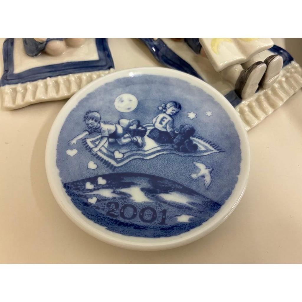 Used Royal Copenhagen 4-piece set 2001 collection figurines, large and small plates