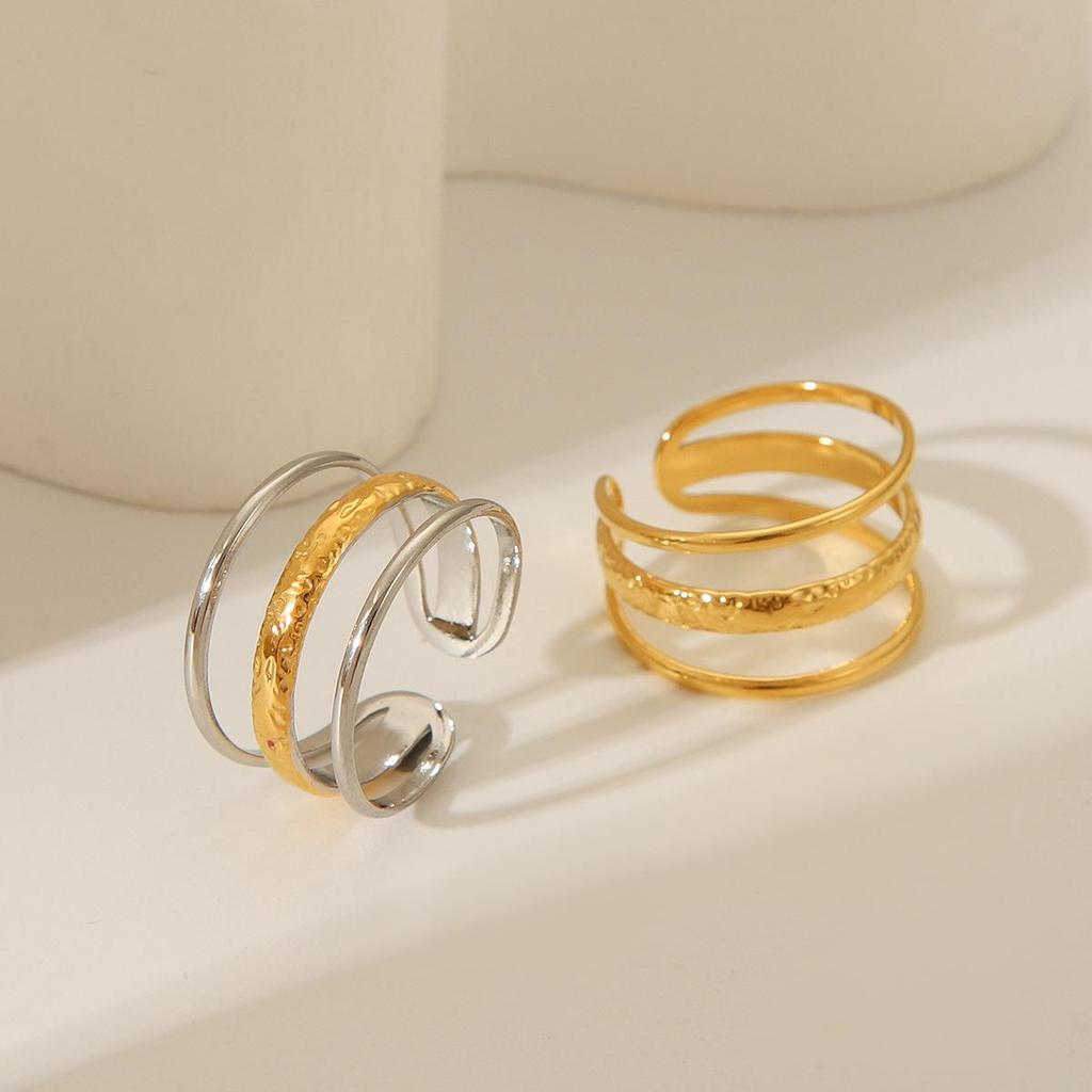 Европейско-американский стиль Титановая сталь Открытое кольцо - 18K Золото, Не выцветает, Трехслойный линейный дизайн для женщин