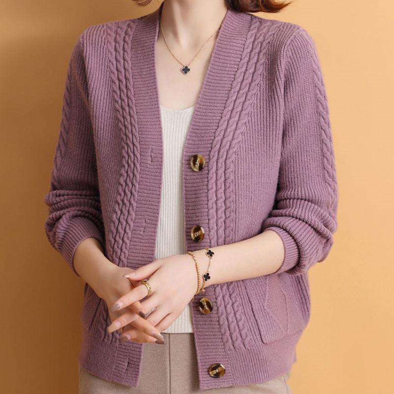 Кардиган крупной вязки в ретро-стиле для женщин